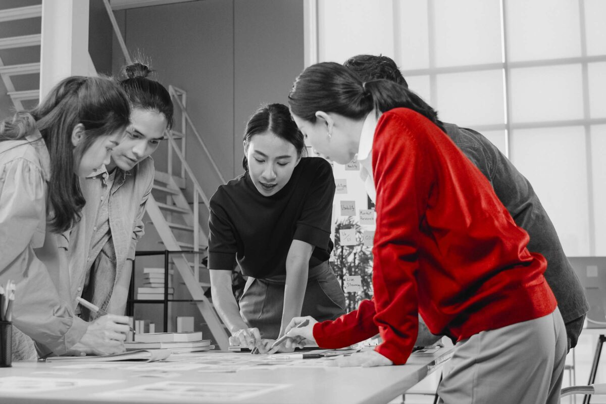 asian business people meeting brainstorming ideas mtgrjq5.jpeg